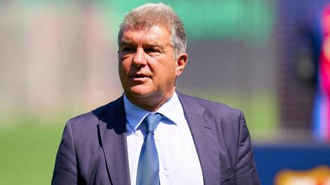 Жоан Лапорта: «Барселона» хоче продовжити контракт з Деку»