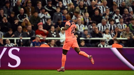 Bayern Eye Rashford to Counter Barcelona after Gordon Loss