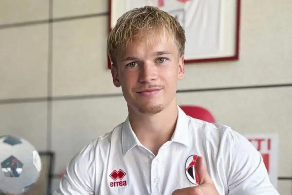Como Loans Midfielder to Bari