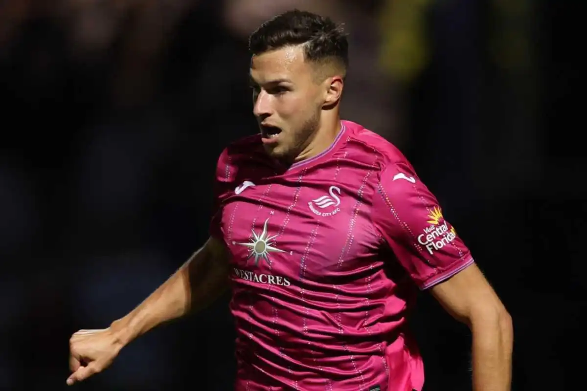 Mykola Kukharevych strzela gola przeciwko Dundee United