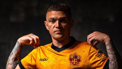 Trippier avalia saída dos Wolves após demissão