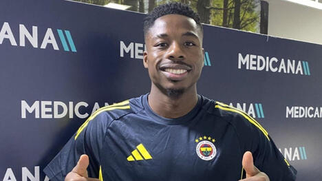 Fenerbahçe firma l'ala che ha segnato al Dynamo in Conference League