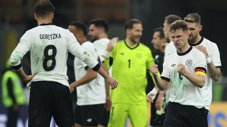 Kimmich Difende Collins Dopo l'Esordio in Sconfitta