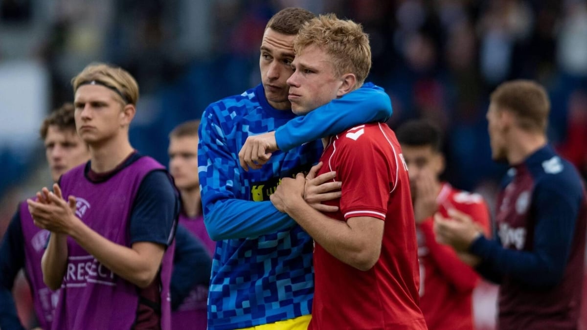 Данія - Україна 2:1. Коли стає не до футболу