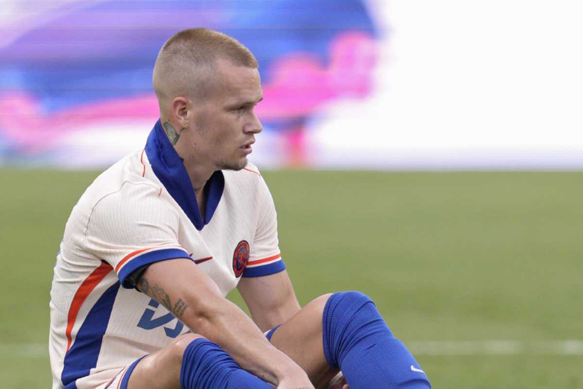 Mudryk conquista pênalti e Nkunku converte para o Chelsea contra o Servette