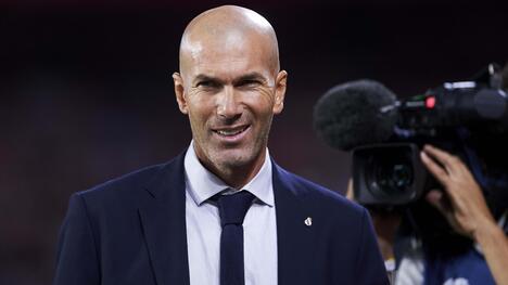 Zidane kontra Deschamps: Legendy 1998 ruszają na charytatywny mecz w Cannes