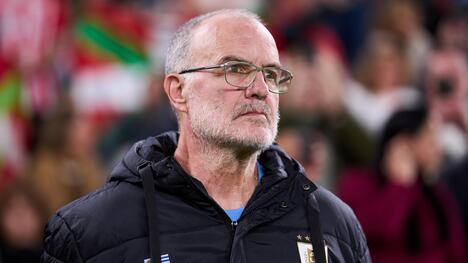 Bielsa sélectionne une seule star locale pour l'Uruguay en Malaisie
