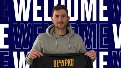 Досвідчений півзахисник уклав повноцінну угоду з "Чайкою"