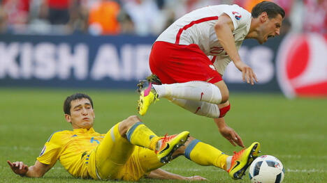 Grzegorz Krychowiak công bố nghỉ hưu khỏi bóng đá