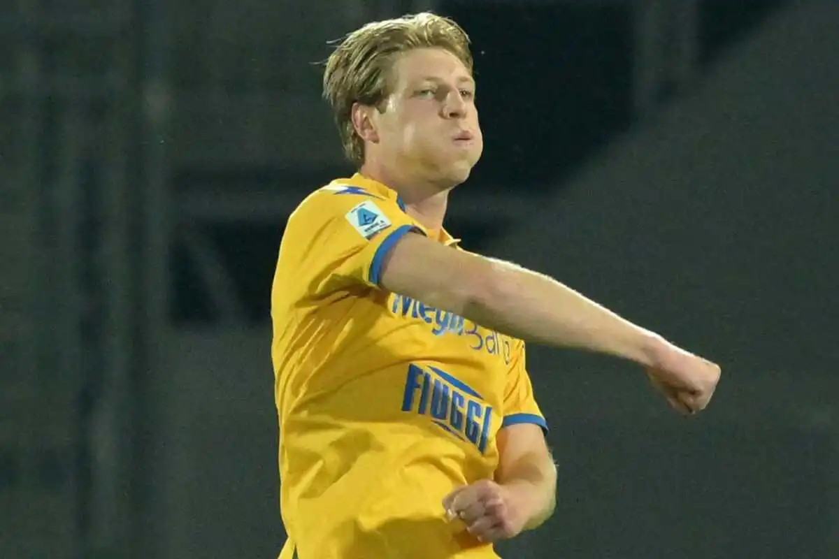 Atalanta Firma a Mediocampista en Préstamo del Frosinone