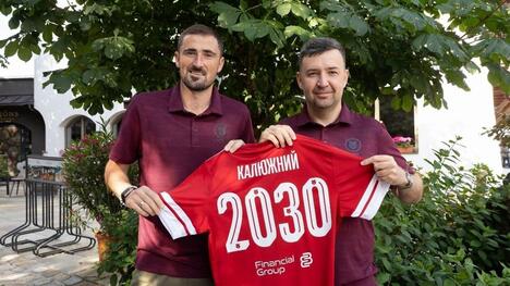 "Харків" продовжив контракт з Іваном Калюжним