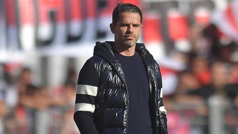 Gago é hospitalizado após infarto