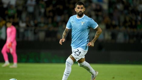 Lazio encerra contrato com o veterano Hysaj