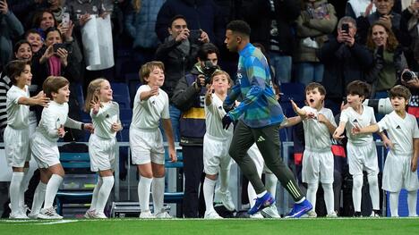 "Mbappe Out" — фанати "Реала" вимагають вигнати зіркового француза