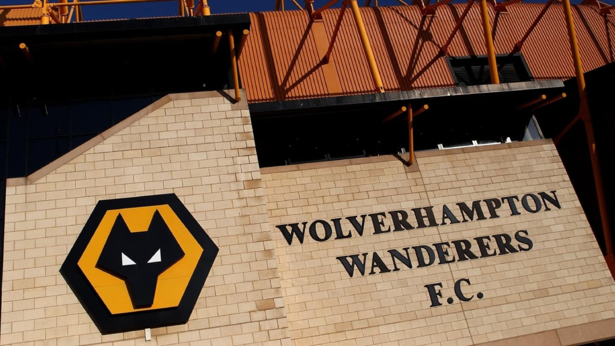 Wolverhampton remporte sa première victoire en Premier League ...