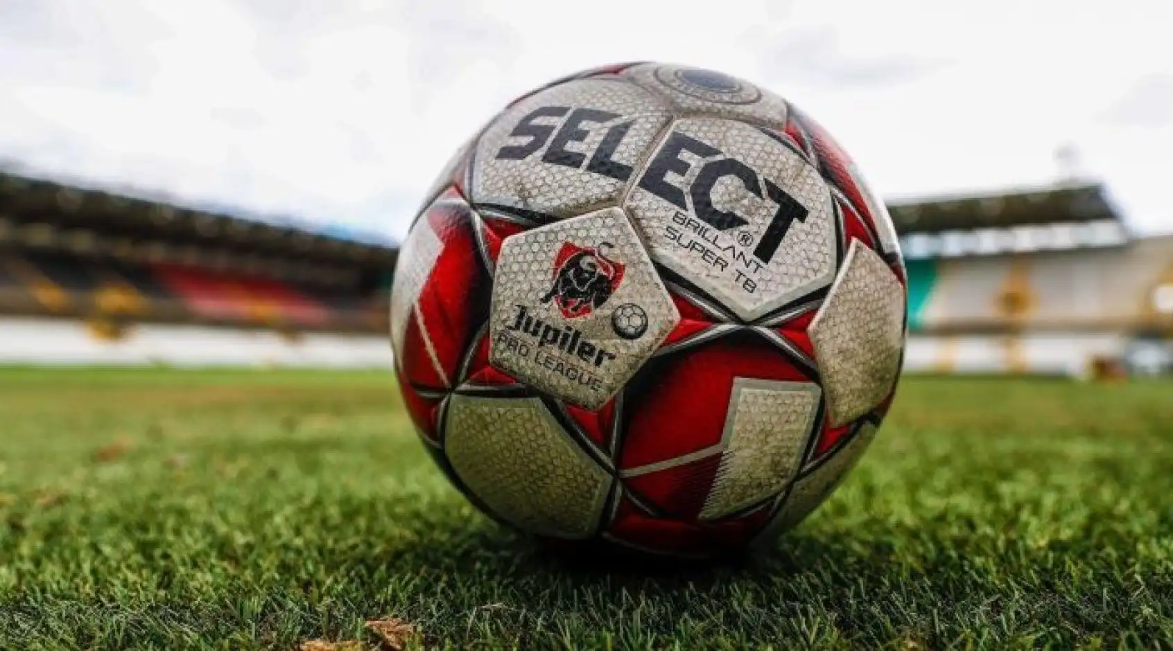 La Sconfitta Agonizzante del Zulte Waregem contro il Club Bruges