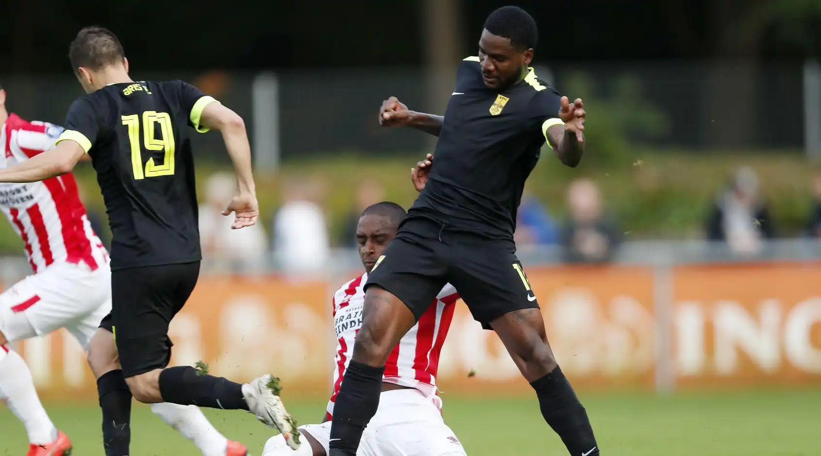 Enyimba Confirme le Départ d'Ideye et de 21 Joueurs