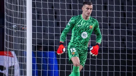 Panathinaikos chiêu mộ thủ môn Iñaki Peña