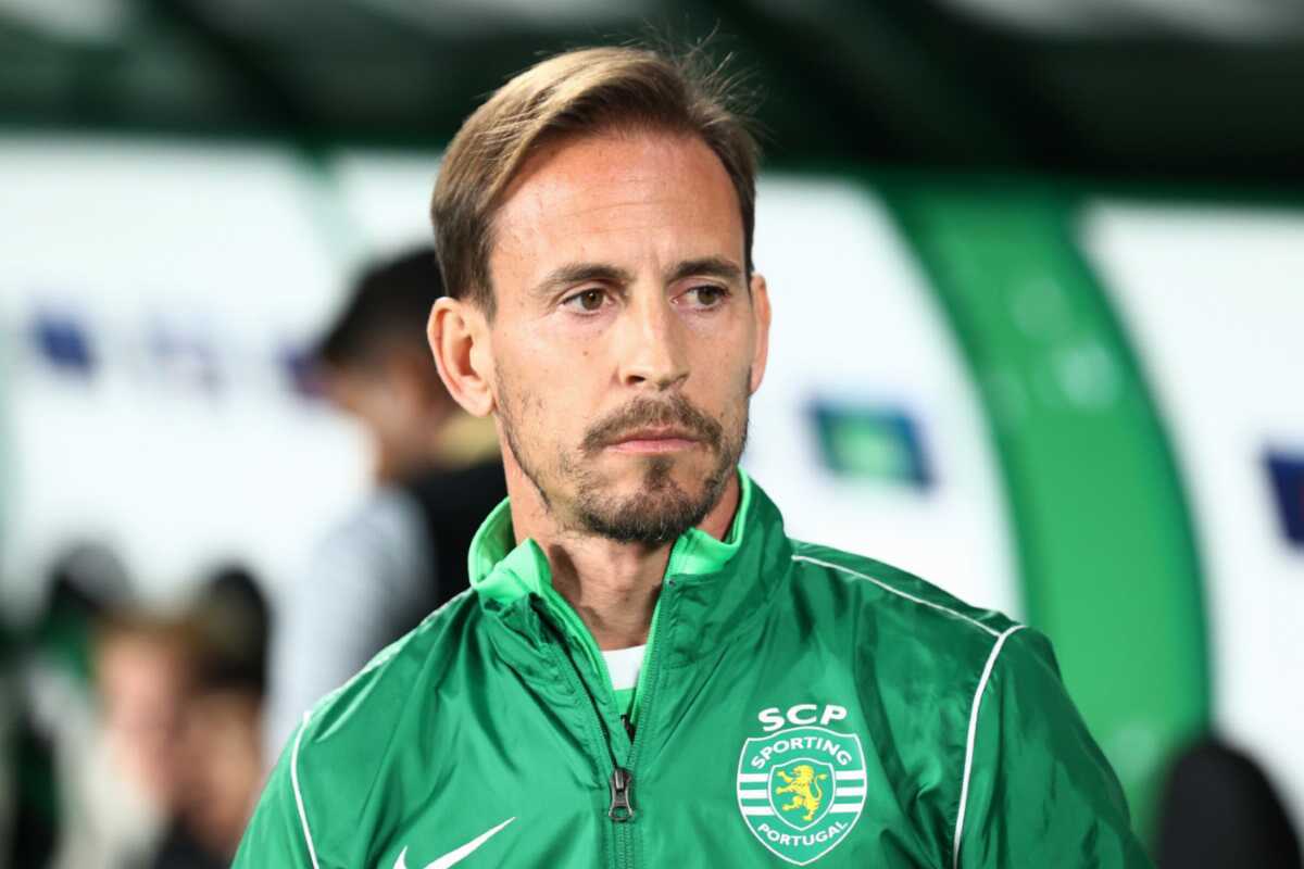 Sporting Lisbon football club sack coach after just weeks in charge