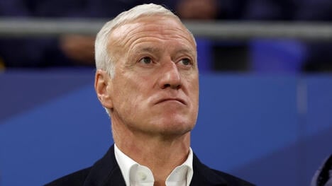 Deschamps Returns to France Camp