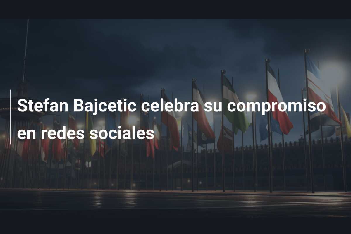 Stefan Bajcetic celebra su compromiso en redes sociales