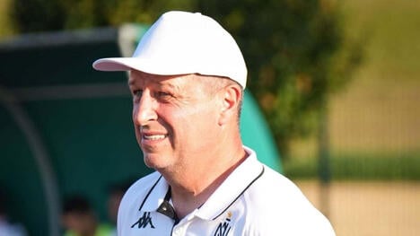 Neftchi, i giocatori contestano Yuriy Vernydub