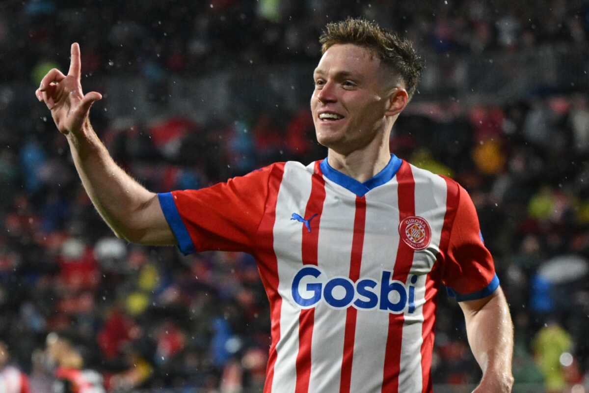 Viktor Tsyhankov în Prima XI împotriva Feyenoord