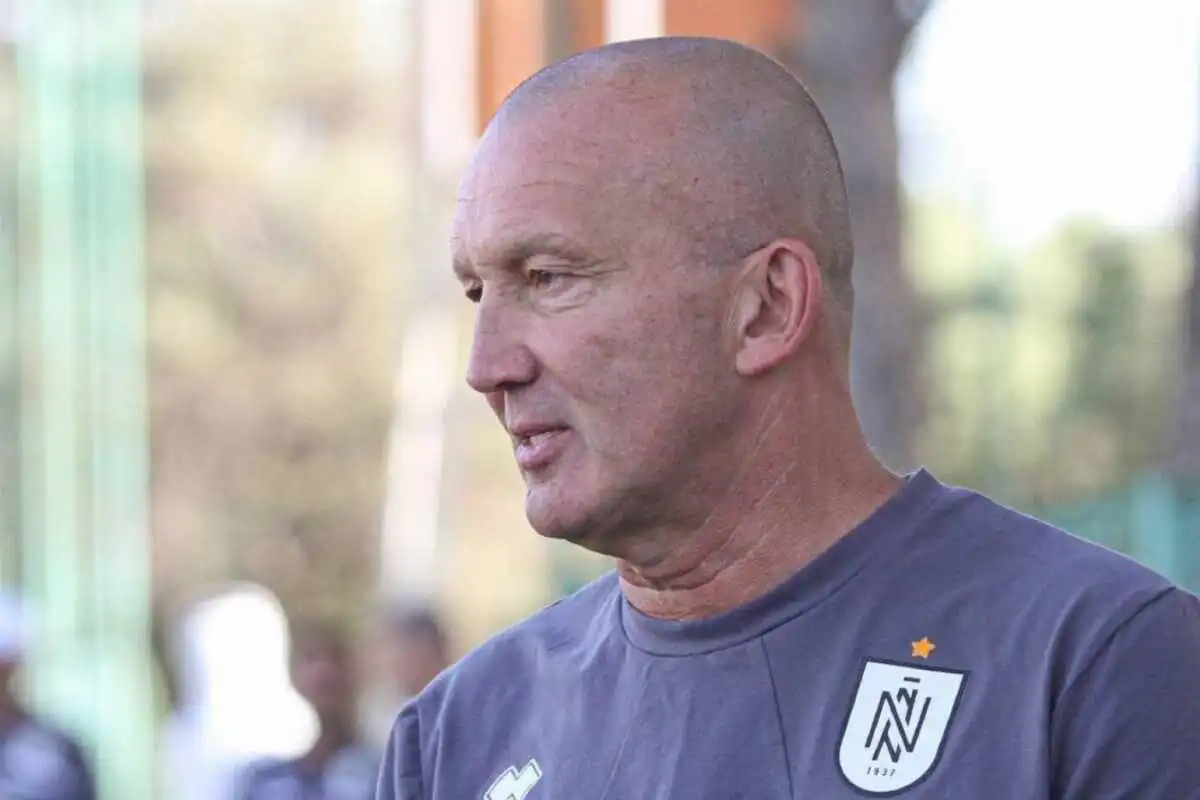 El Futuro de Grigorchuk se Decidirá en Reunión con la Gestión de Neftchi
