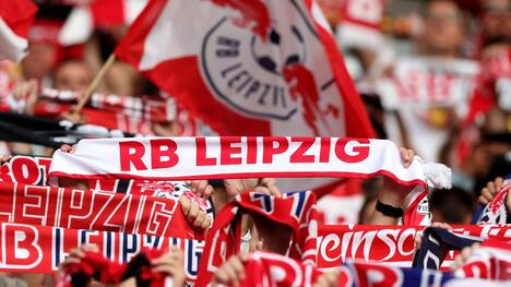 La Tragique Mort d'un Fan de Leipzig Éclipse la Victoire en Coupe