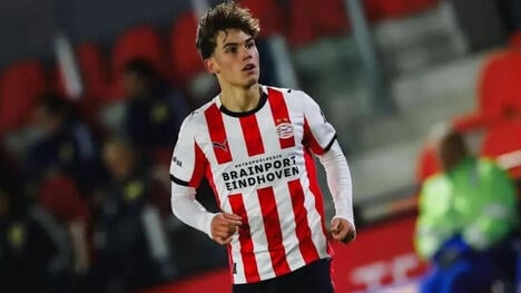 PSV、ファン・ニステルローイの息子と契約を締結 - footboom1.com