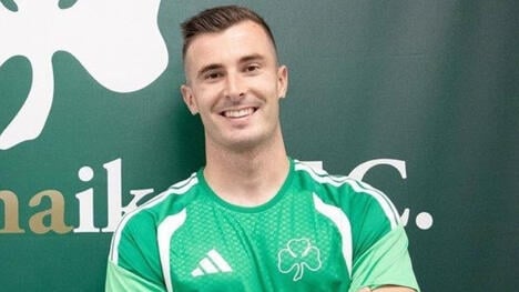 Official: Peña Completes Move from Barcelona to Panathinaikos