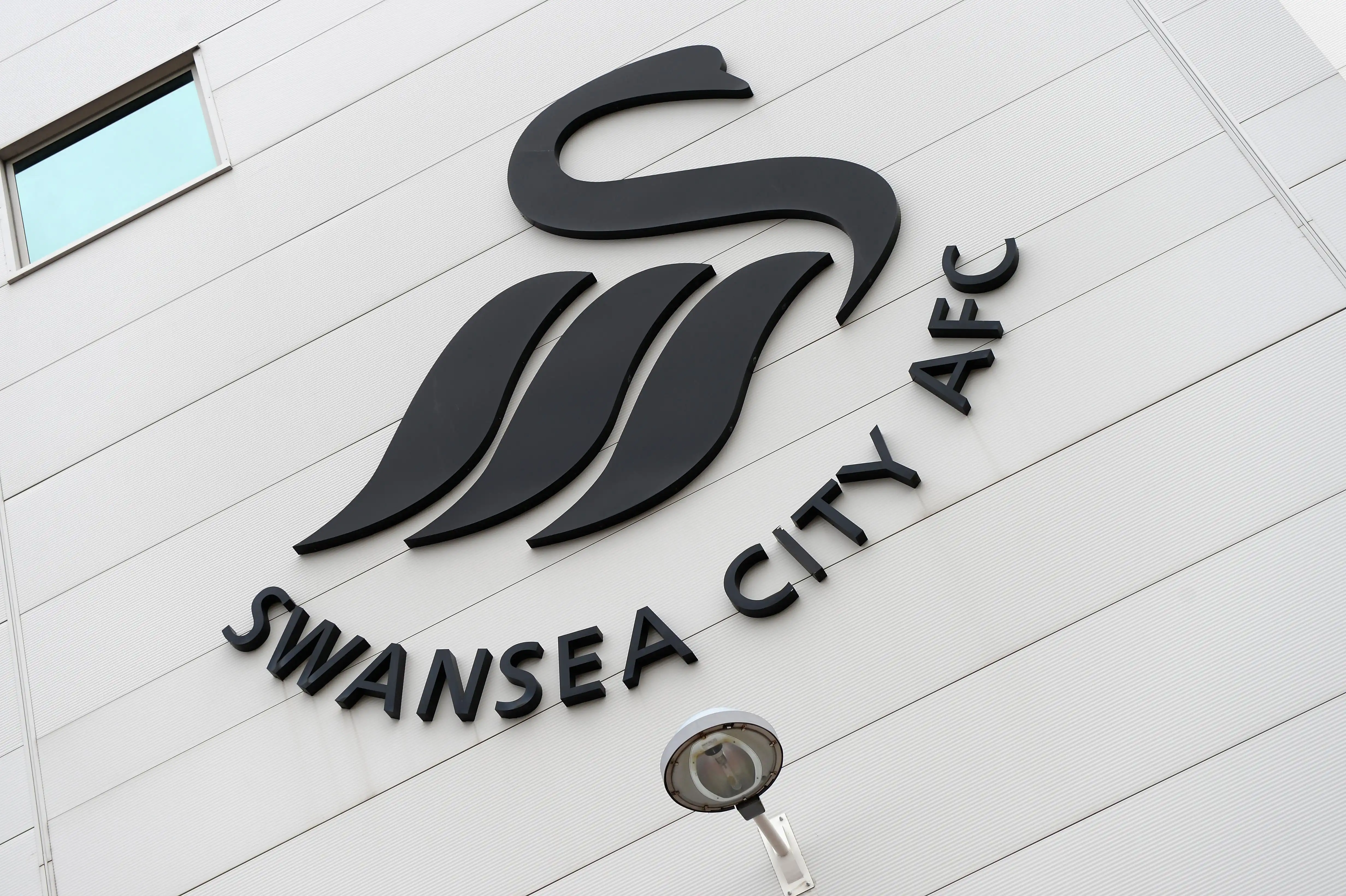 Swansea walczy o pierwsze zwycięstwo z Crawley