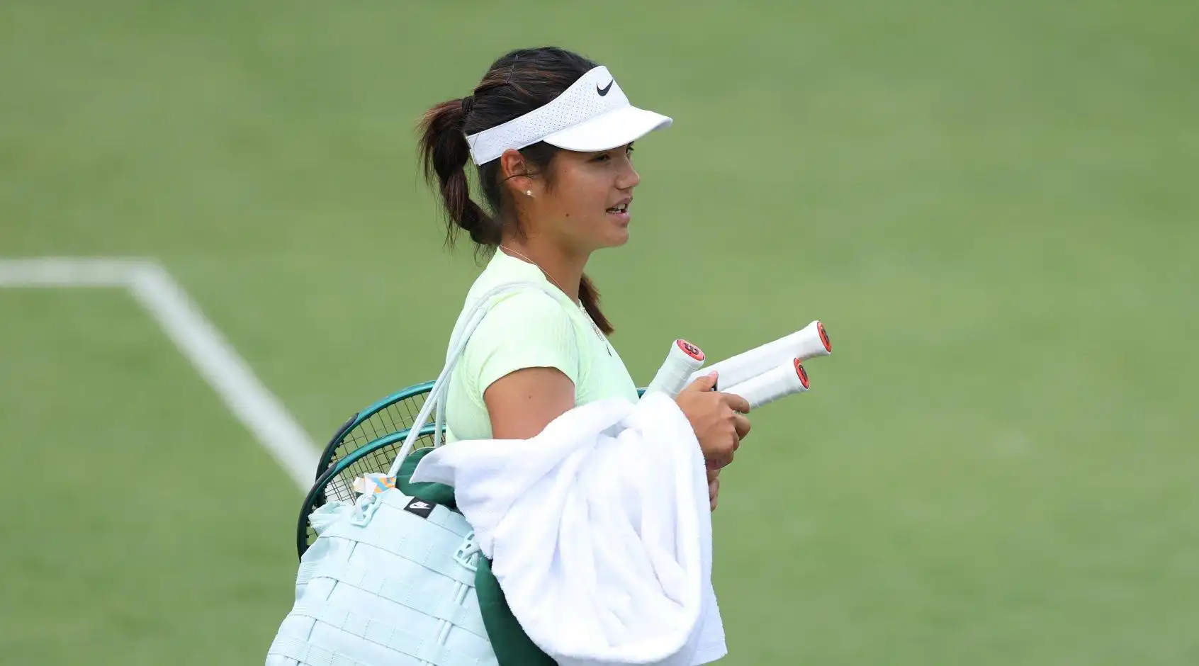 Arina Sabalenka vs Emma Raducanu: Prediksi dan Pratinjau Babak 3 Wimbledon
