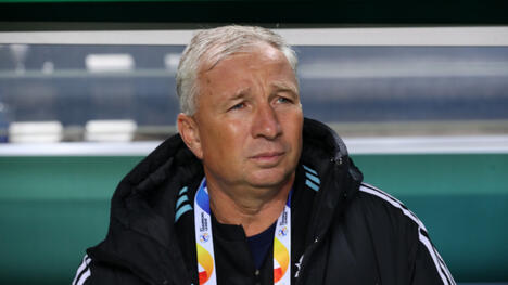 CSKA Sofia Negocia com Dan Petrescu