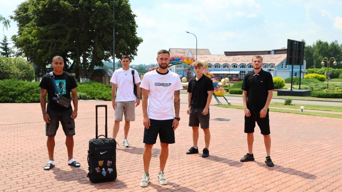 Ексголкіпер "Динамо" та бомбардир з Албанії: "Колос" підписав п'ятьох гравців