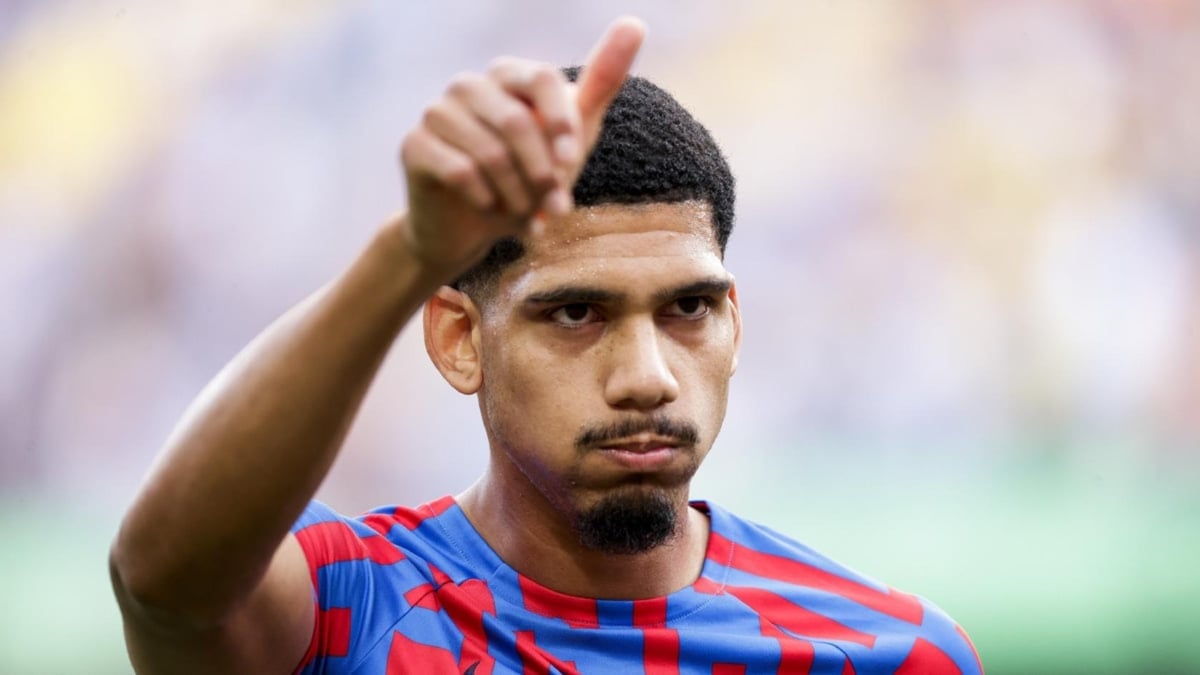 Ronald Araujo Viếng Thăm Thánh Địa Cơ Đốc Israel Để Hồi Phục Tinh Thần