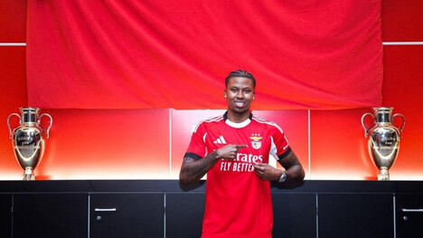 Oficial: Benfica contrata defesa da Seleção de Cabo Verde