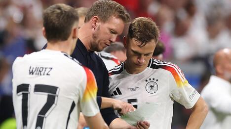 Capitano DFB Kimmich Sbalordito dai Costi di Trasferimento Esorbitanti