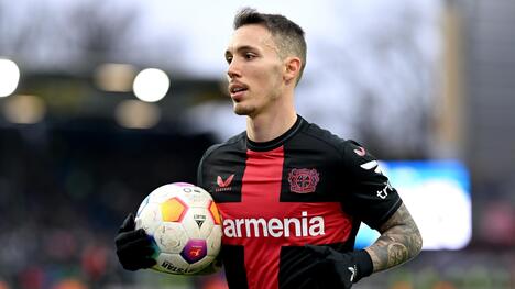 Le coup franc magistral de Grimaldo en Ligue des Champions