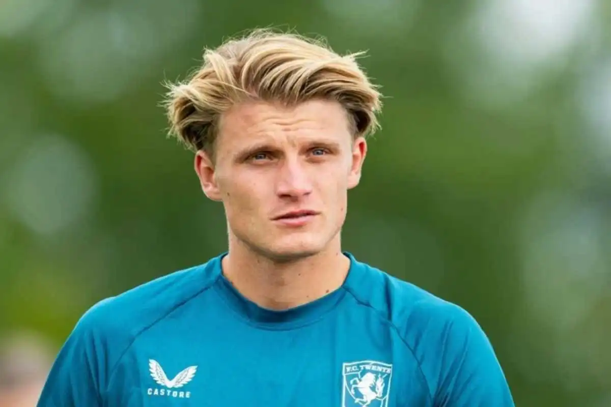 Roma Skupia Się na Najlepszym Strzelcu Eredivisie Semie Steinie