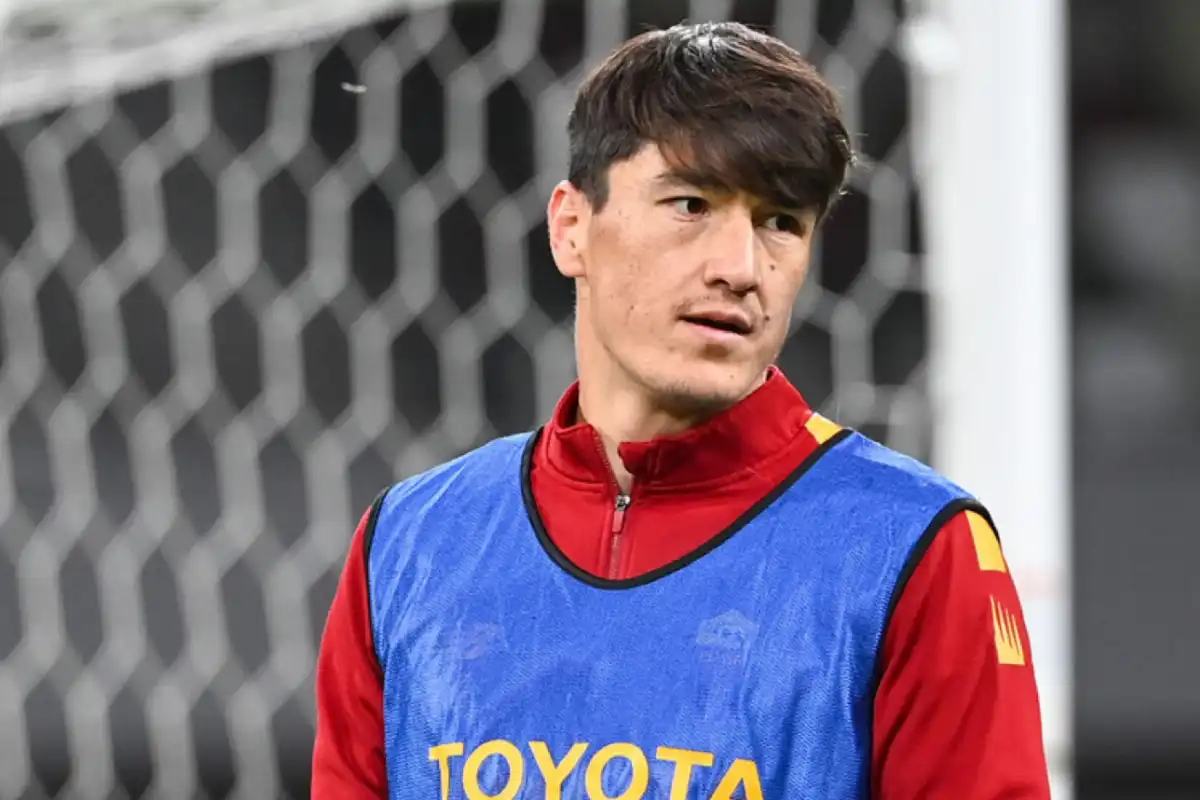 Roma's Eldor Shomurodov Nears Transfer to Turkish Side Istanbul