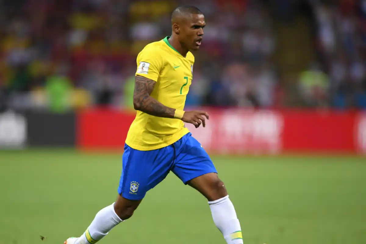 Douglas Costa, exestrella del Shakhtar, apunta a un fichaje por el Neftçi de Azerbaiyán