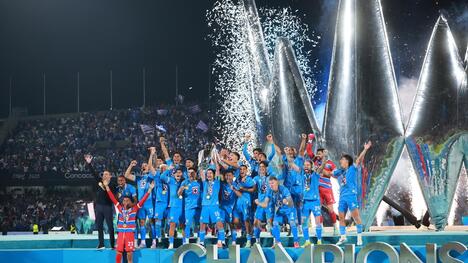 Kevin Mier falla, pero Cruz Azul empata 2-2 con Querétaro